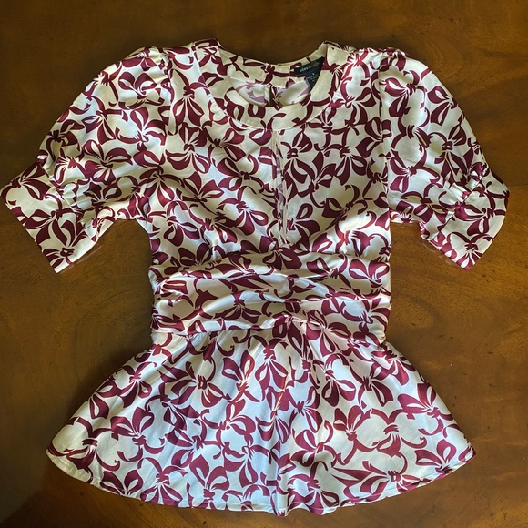 BCBGMaxAzria top short puff sleeve silky printed keyhole pullover Small - Picture 2 of 16